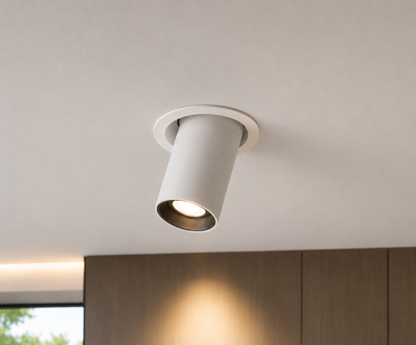 Adjustable / Tiltable