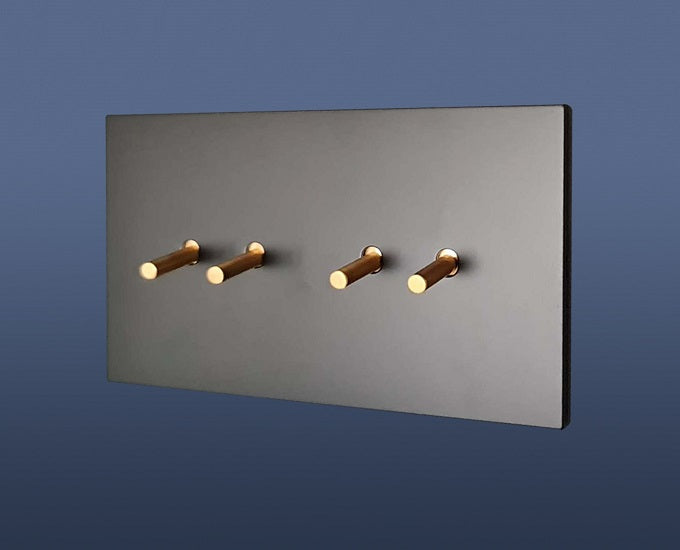 4 GANG 2 WAY TOGGLE LIGHT SWITCH