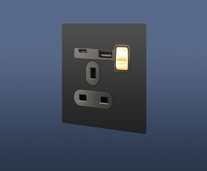 13A MF SINGLE BLACK SWITCH SOCKET WITH USB & USB C